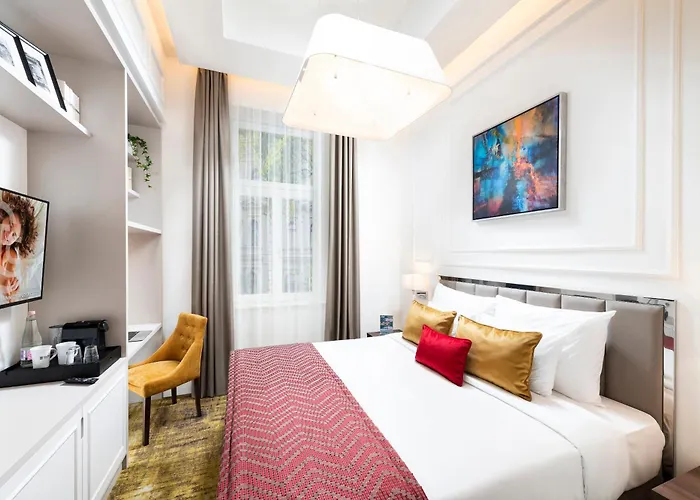 Three Corners Avenue Budapest