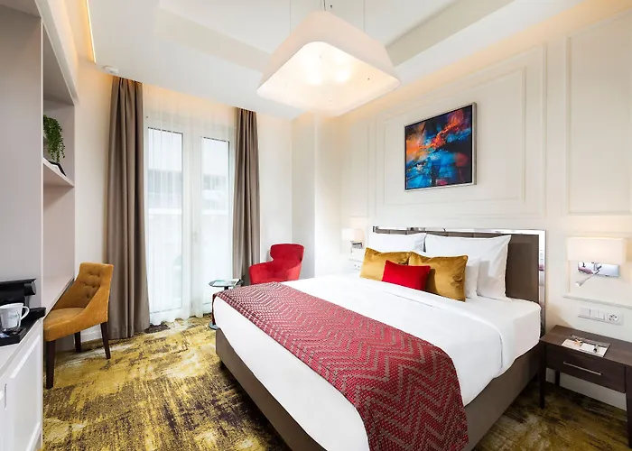 Hotell Three Corners Avenue 4*