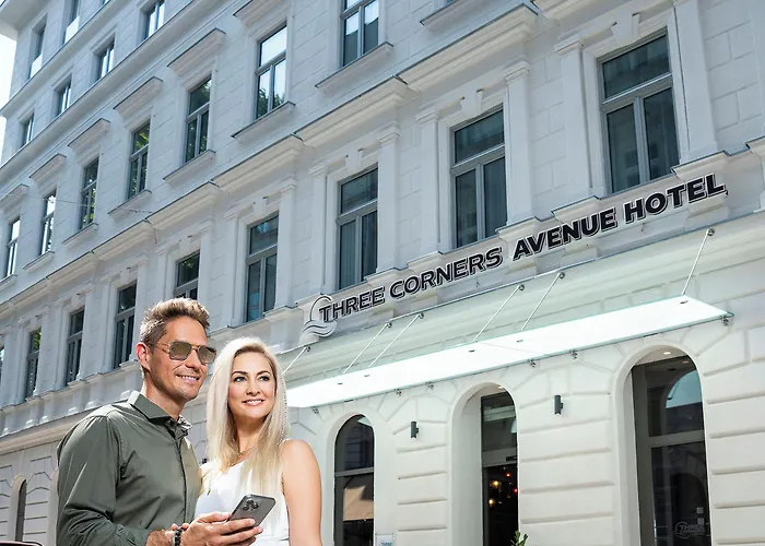 Three Corners Avenue Hotell