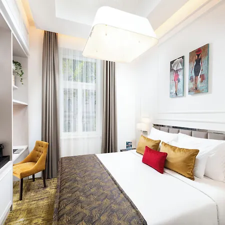 Hotel Three Corners Avenue