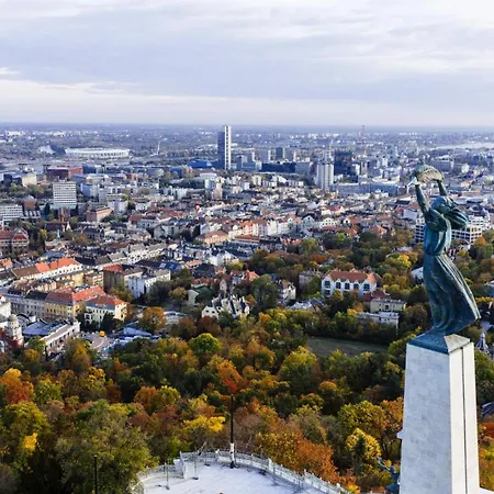 Three Corners Avenue