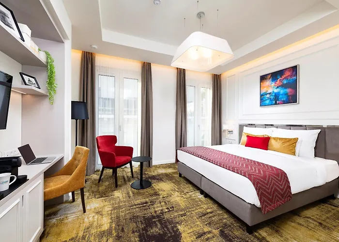 Three Corners Avenue Otel