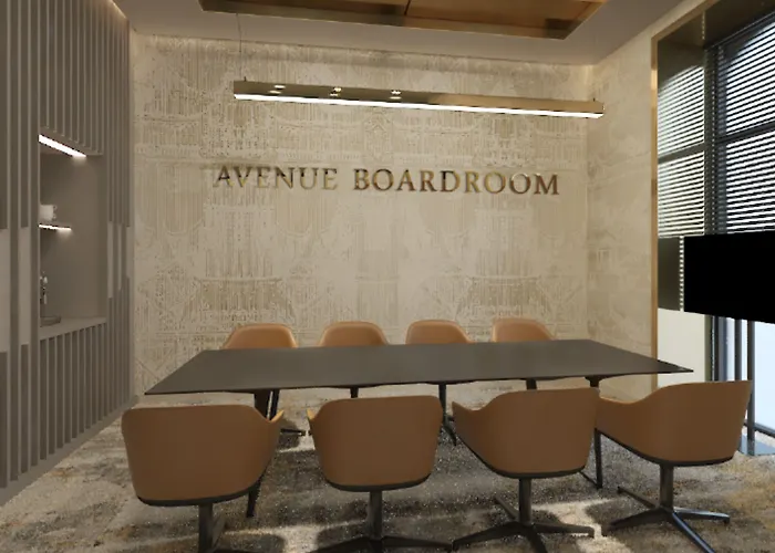 Three Corners Avenue Budapeşte