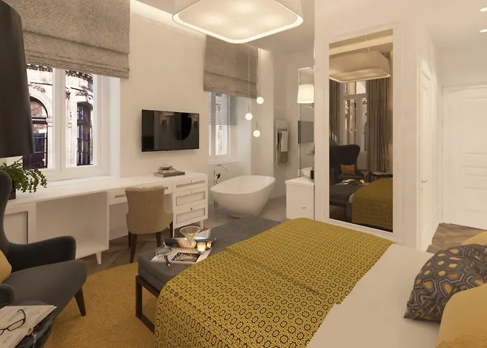 Otel Three Corners Avenue 4*