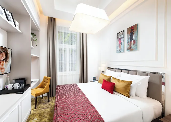 Three Corners Avenue