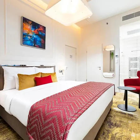 Three Corners Avenue 호텔 4*