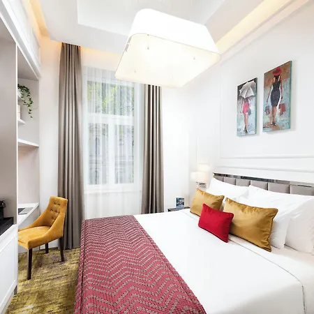 Three Corners Avenue