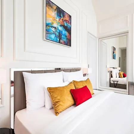 Three Corners Avenue 호텔 4*