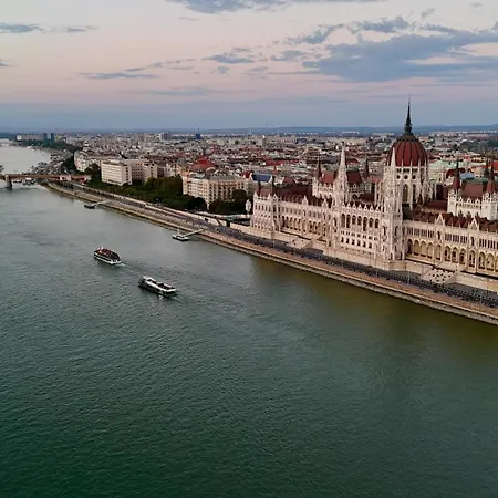 Three Corners Avenue